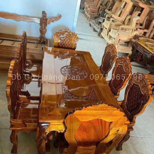 BÀN ĂN LU-I MẶT GÕ 8 GHẾ 
