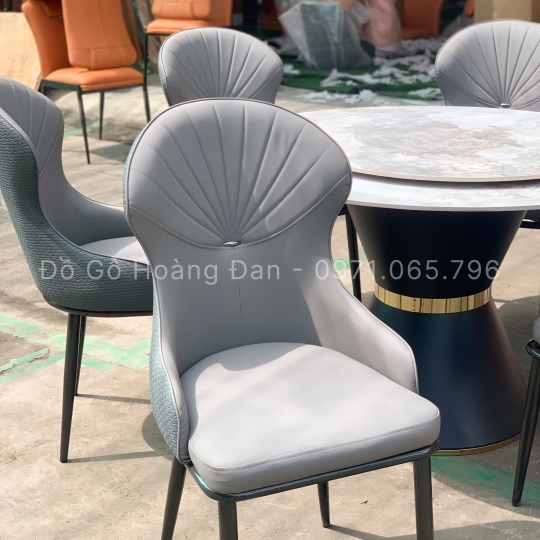 BỘ BÀN ĂN CHÂN LOA KẾT HỢP ĐÁ MÂM XOAY VÀ 6 GHẾ SÒ